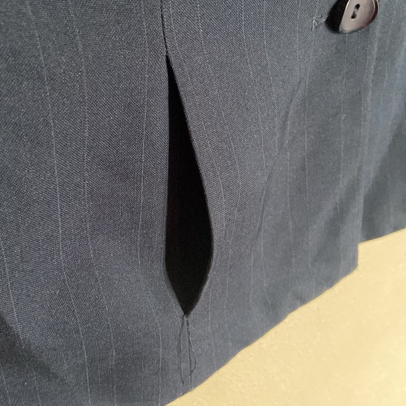 Long sleeve Navy Blazer - Picture 4 of 5